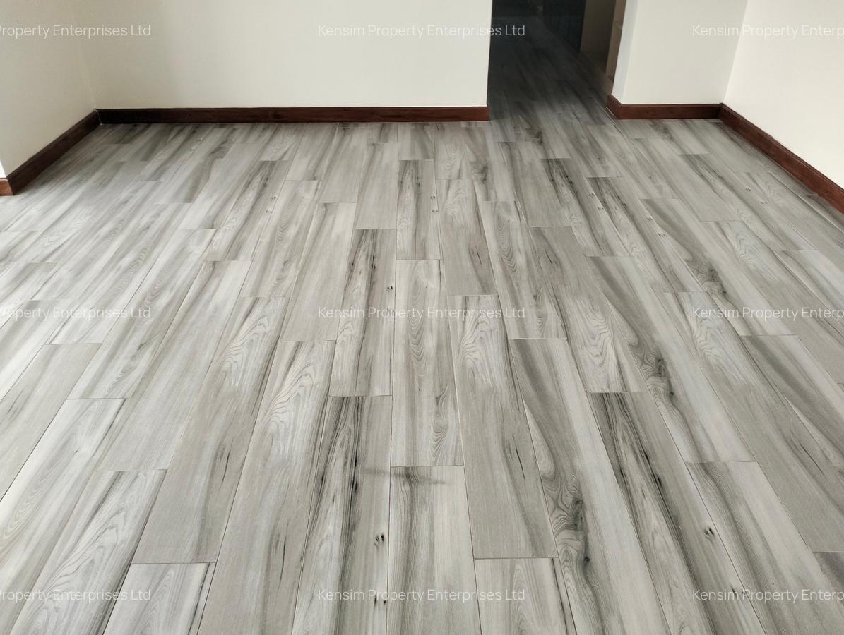 6 Bed Townhouse with En Suite in Lavington - 17