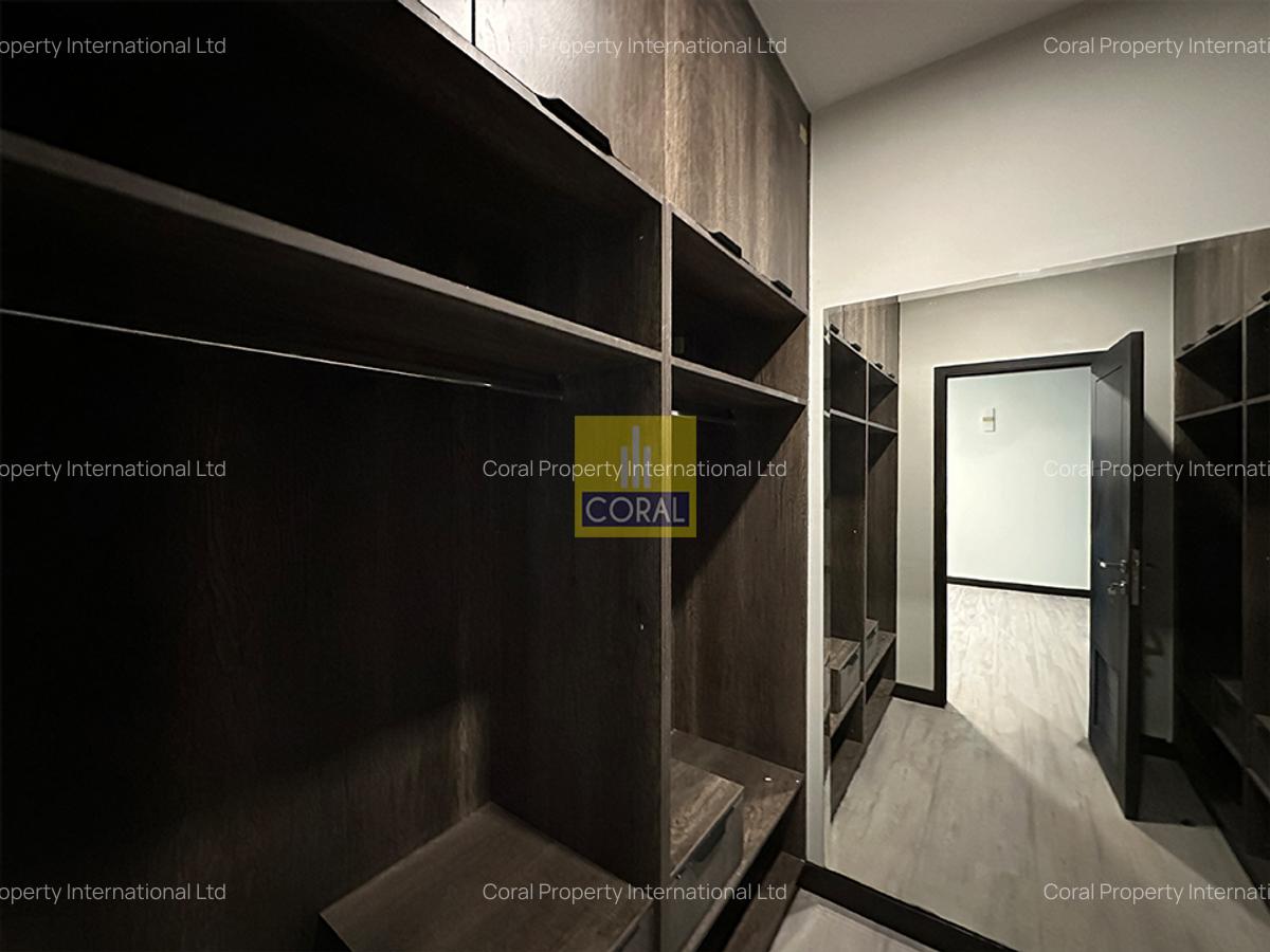 3 Bed Apartment in Riverside - 13