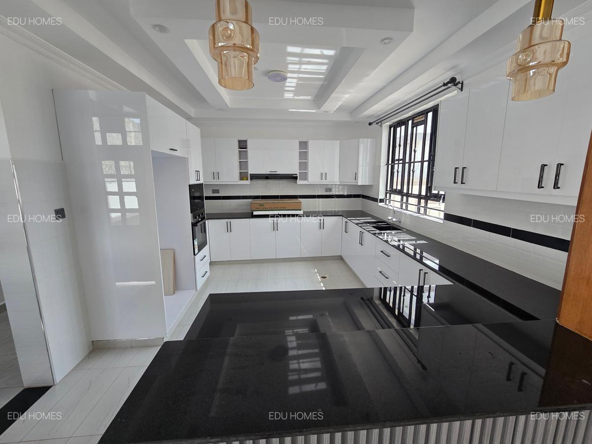 4 Bed House with En Suite at Thikaroad - 8