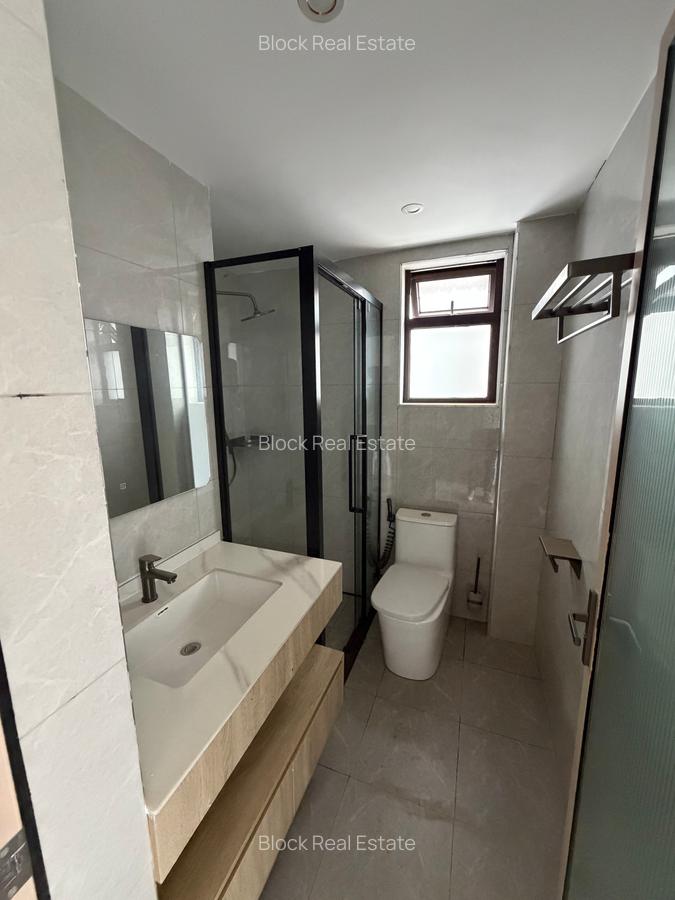 2 Bed Apartment with En Suite in Riverside - 2