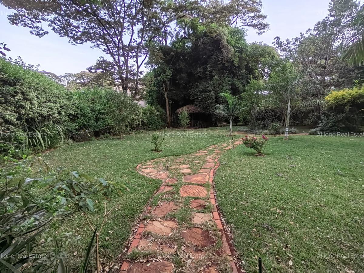 Furnished 2 Bed Apartment with Parking in Karen Hardy - 18