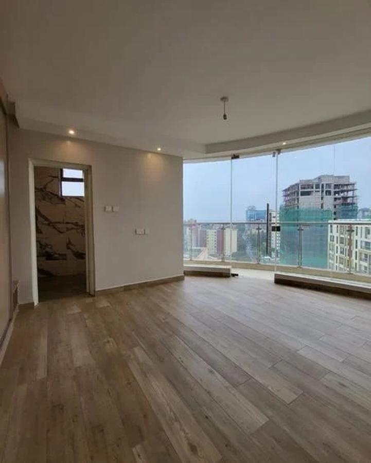 Serviced 2 Bed Apartment with En Suite at 4Th Avenue - 19