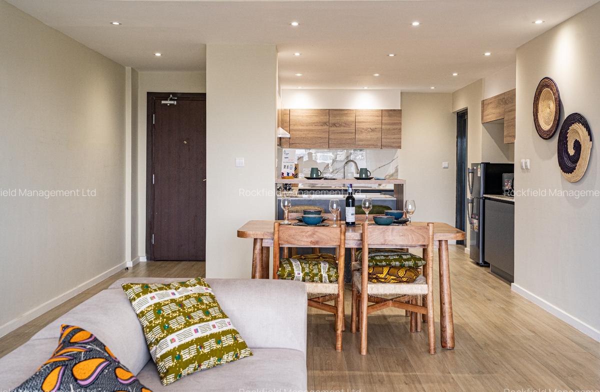 Furnished 2 Bed Apartment with En Suite in Riverside - 4