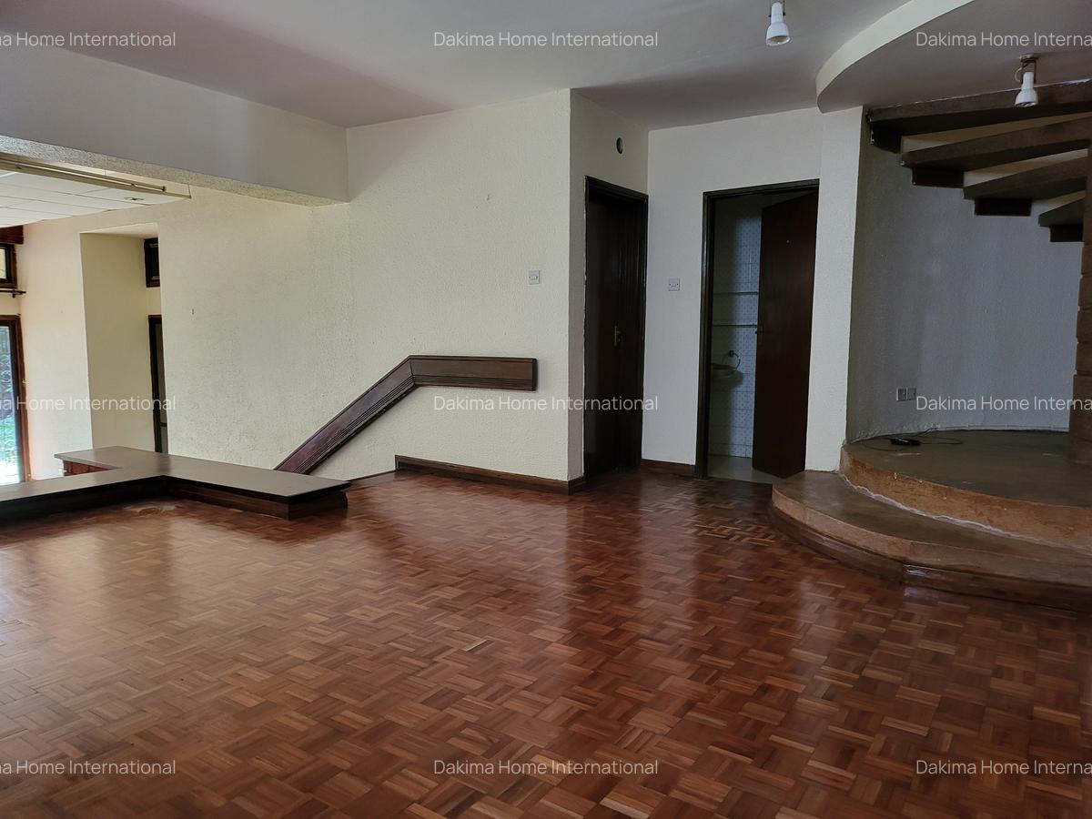 4 Bed Townhouse with En Suite in Rhapta Road - 3
