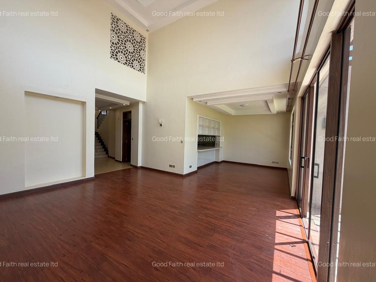 4 Bed Villa with En Suite in Kiambu Road - 4