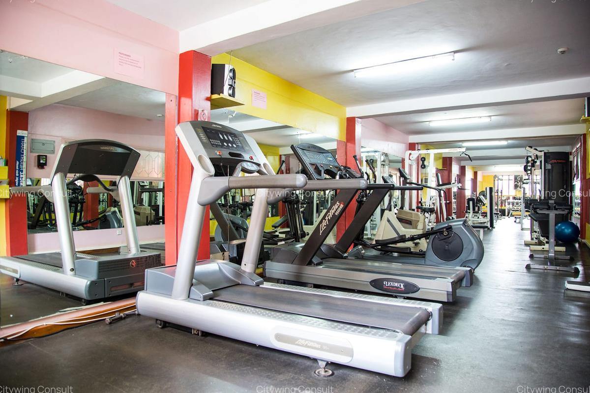 Serviced Studio Apartment with En Suite at Rhapta Road - 7