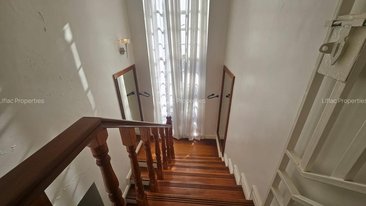 4 Bed Townhouse with En Suite in Kiambu Road - 14