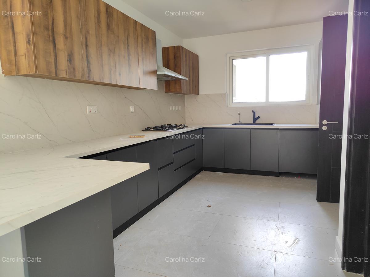 5 Bed Apartment with En Suite at General Mathenge Road - 7