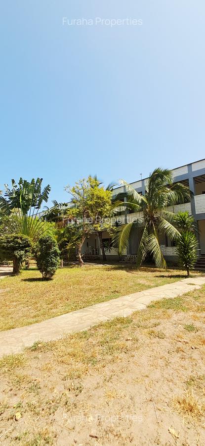 Serviced 2 Bed Apartment with Swimming Pool at Beach Road - 1