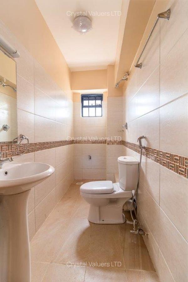 2 Bed Apartment with En Suite in Naivasha Road - 7