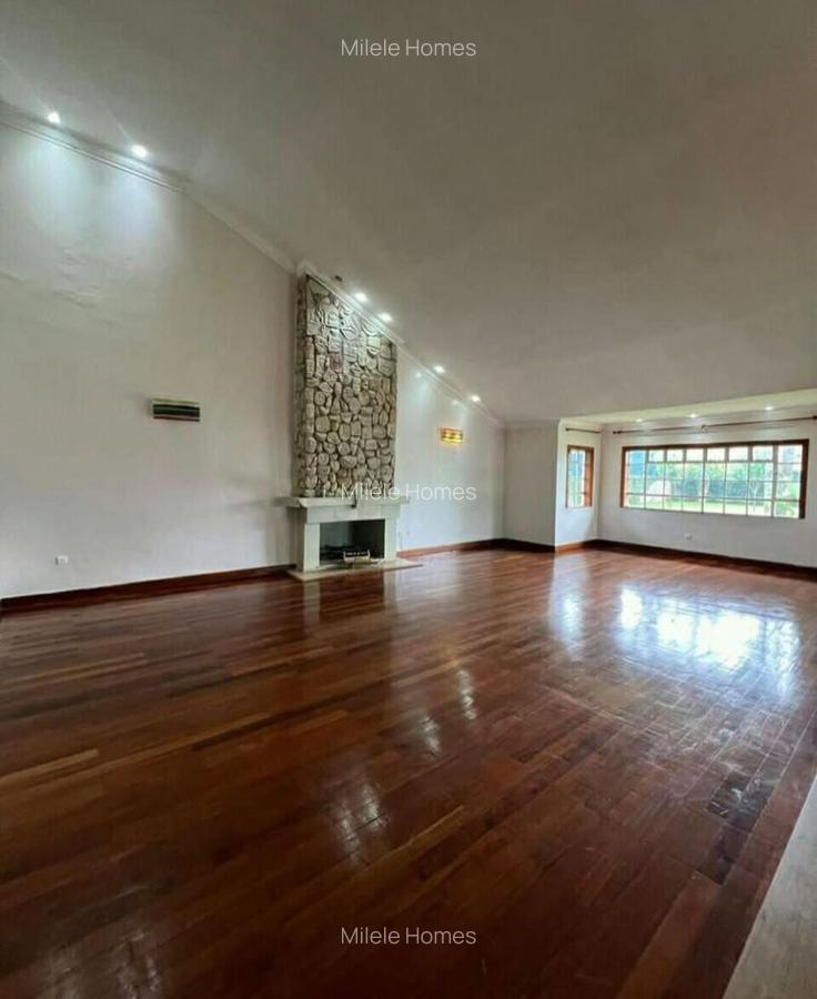 4 Bed Villa with En Suite at Mimosa - 8