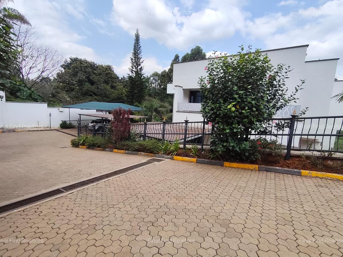 7 Bed Townhouse with En Suite in Nyari - 19