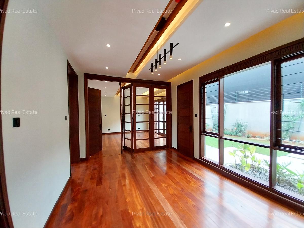 4 Bed House with En Suite in Runda - 6