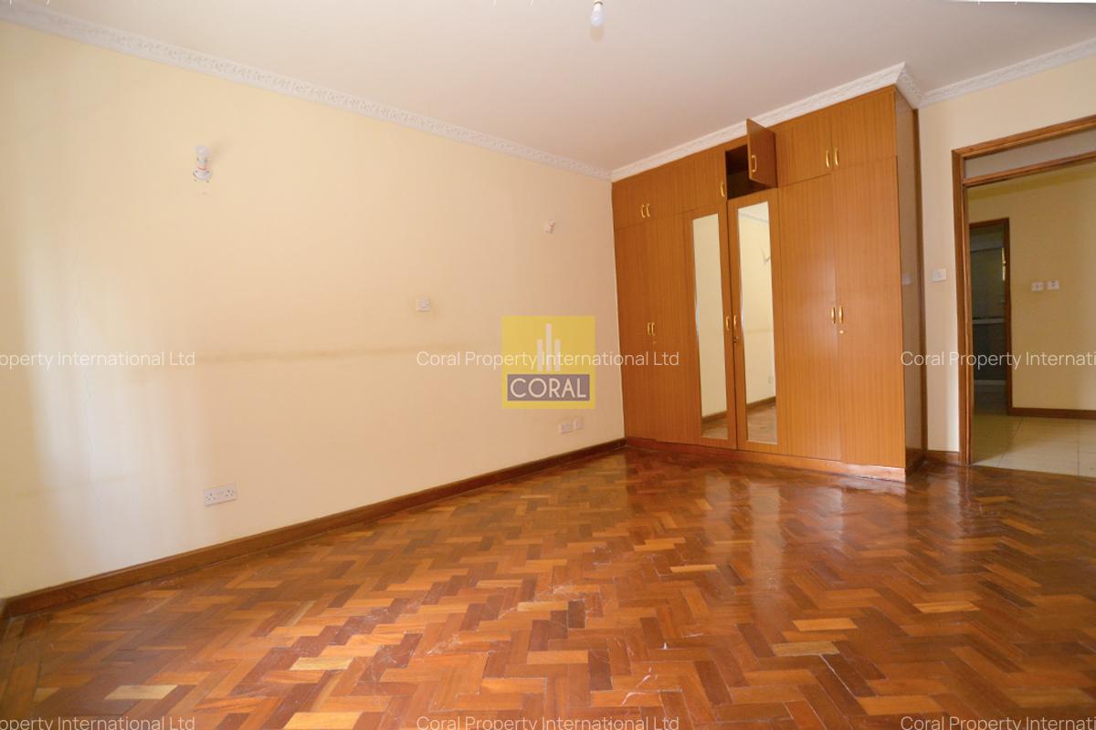4 Bed Apartment in Parklands - 13