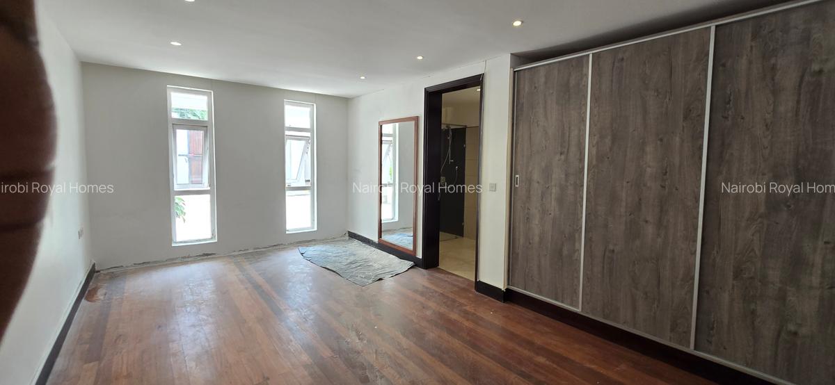 5 Bed House with En Suite at Runda Road - 10