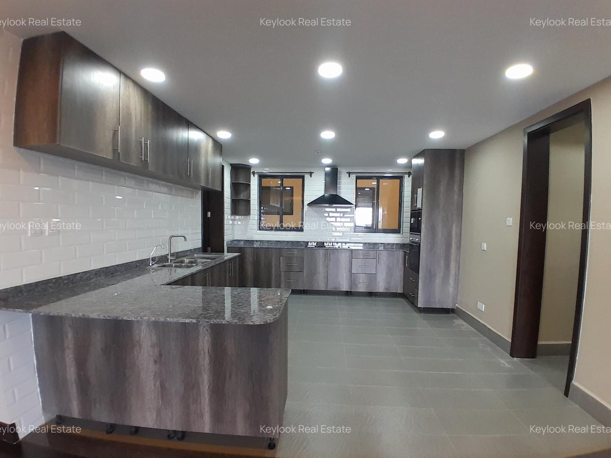 4 Bed Apartment with En Suite at Lavington - 4