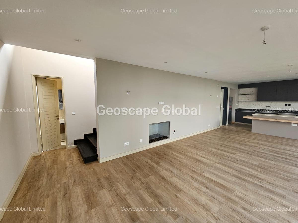 4 Bed Townhouse with En Suite in Runda - 6