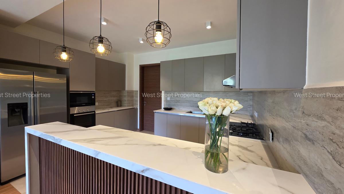 2 Bed Apartment with En Suite at Riverside Drive - 3