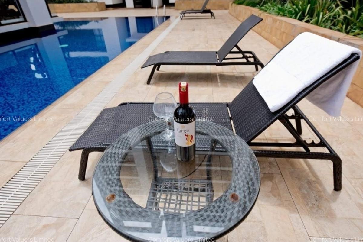 1 Bed Apartment with En Suite at Lavington - 7