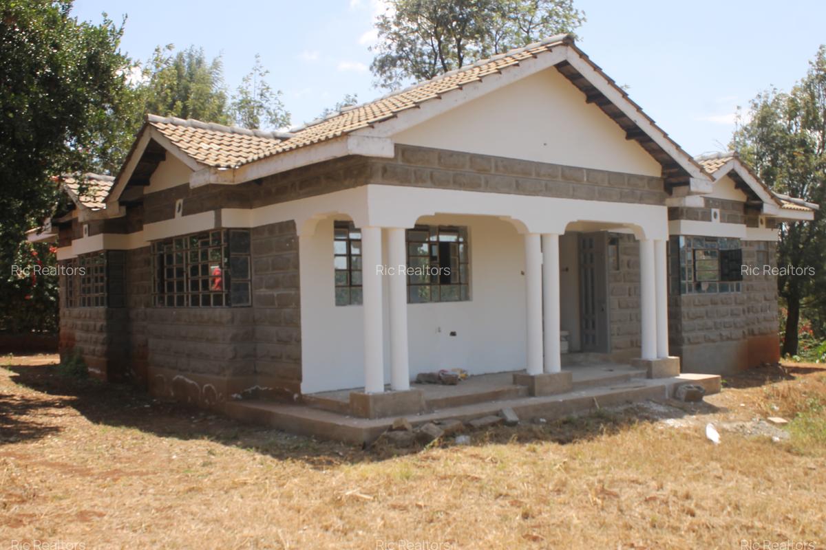 3 Bed House with Garden at Karen - Plains - 4