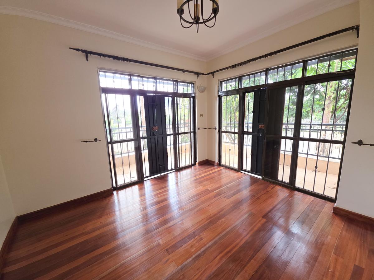 4 Bed Townhouse with Garden in Kiambu Road - 8