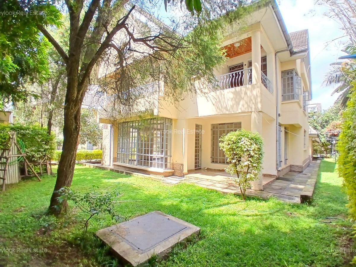 5 Bed Townhouse with En Suite at Lavington Green - 2