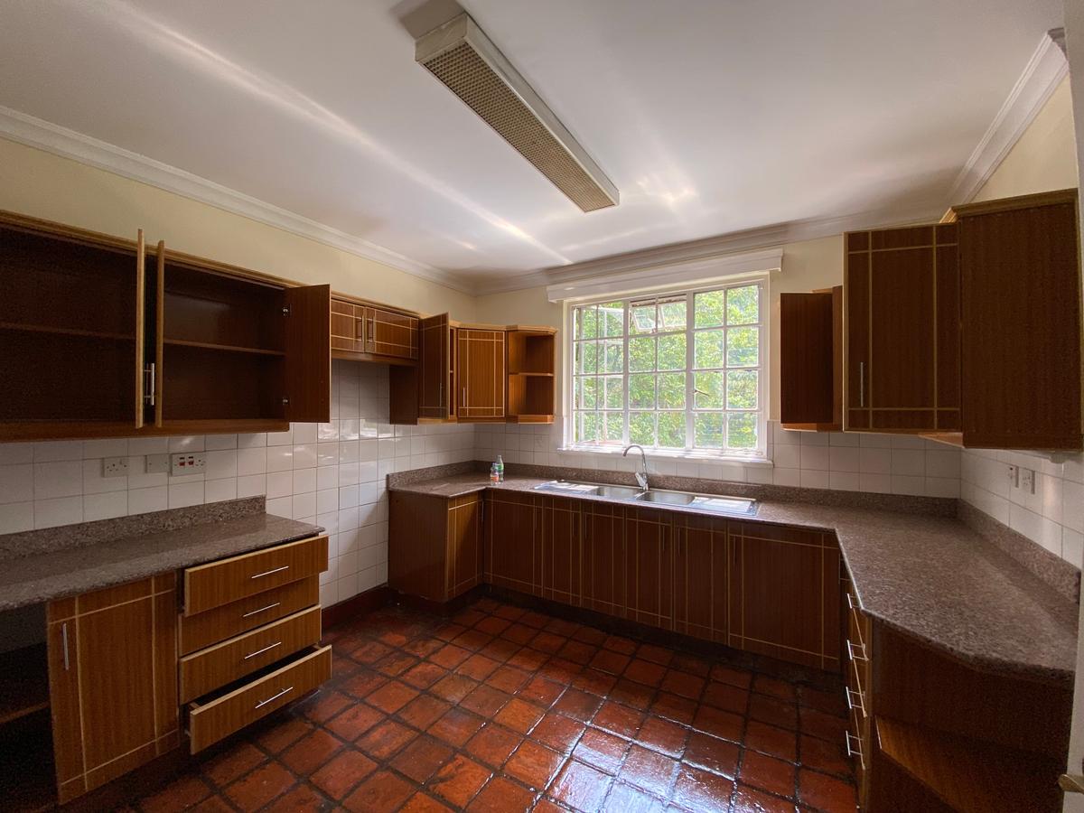 3 Bed Apartment with Swimming Pool in Muthaiga - 6