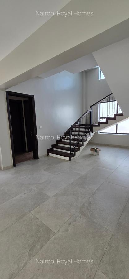 5 Bed Townhouse with En Suite at Lavington Off James Gichuru - 17