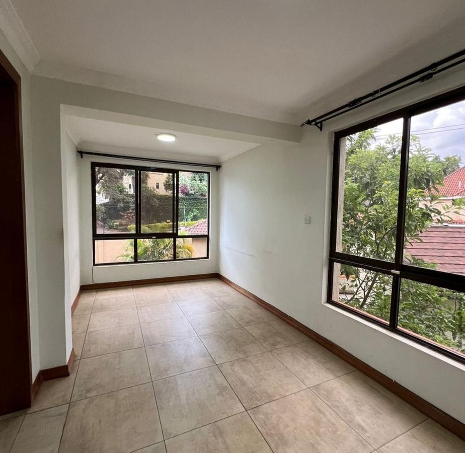 4 Bed Villa with En Suite in Lavington - 5