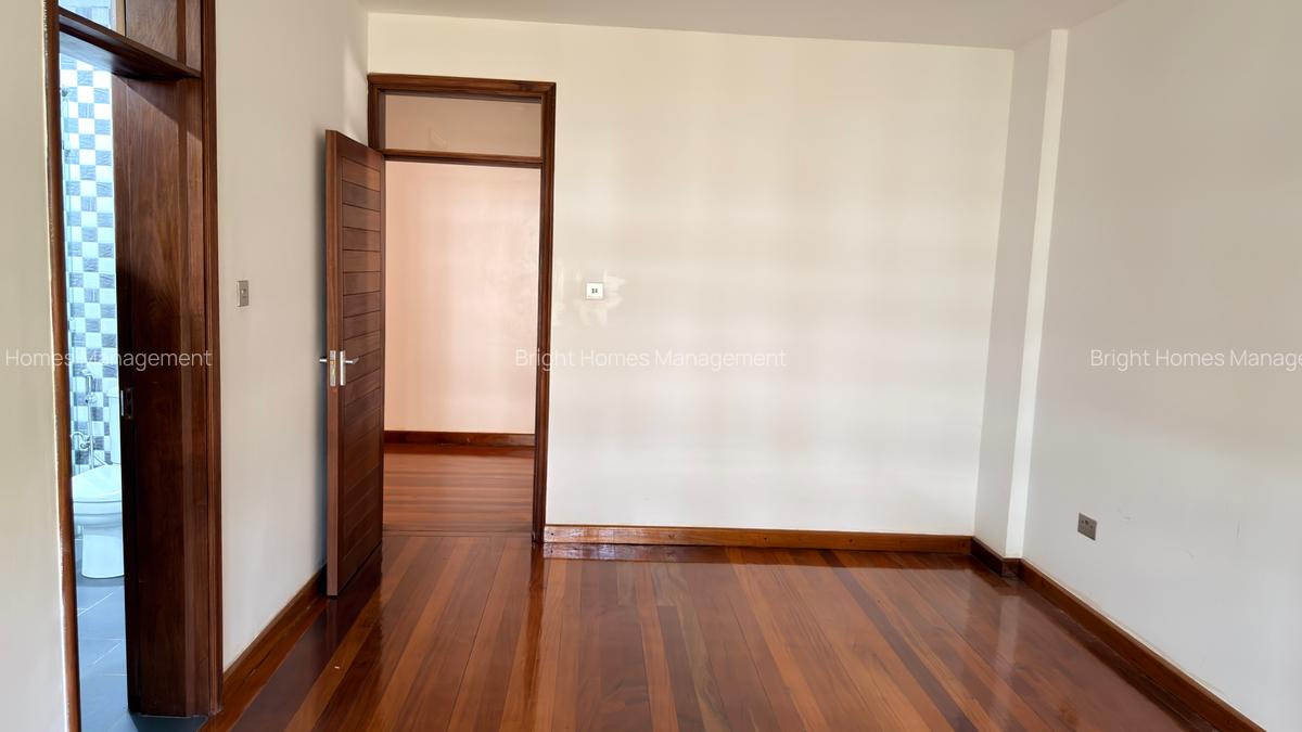5 Bed Villa with En Suite in Thigiri - 11