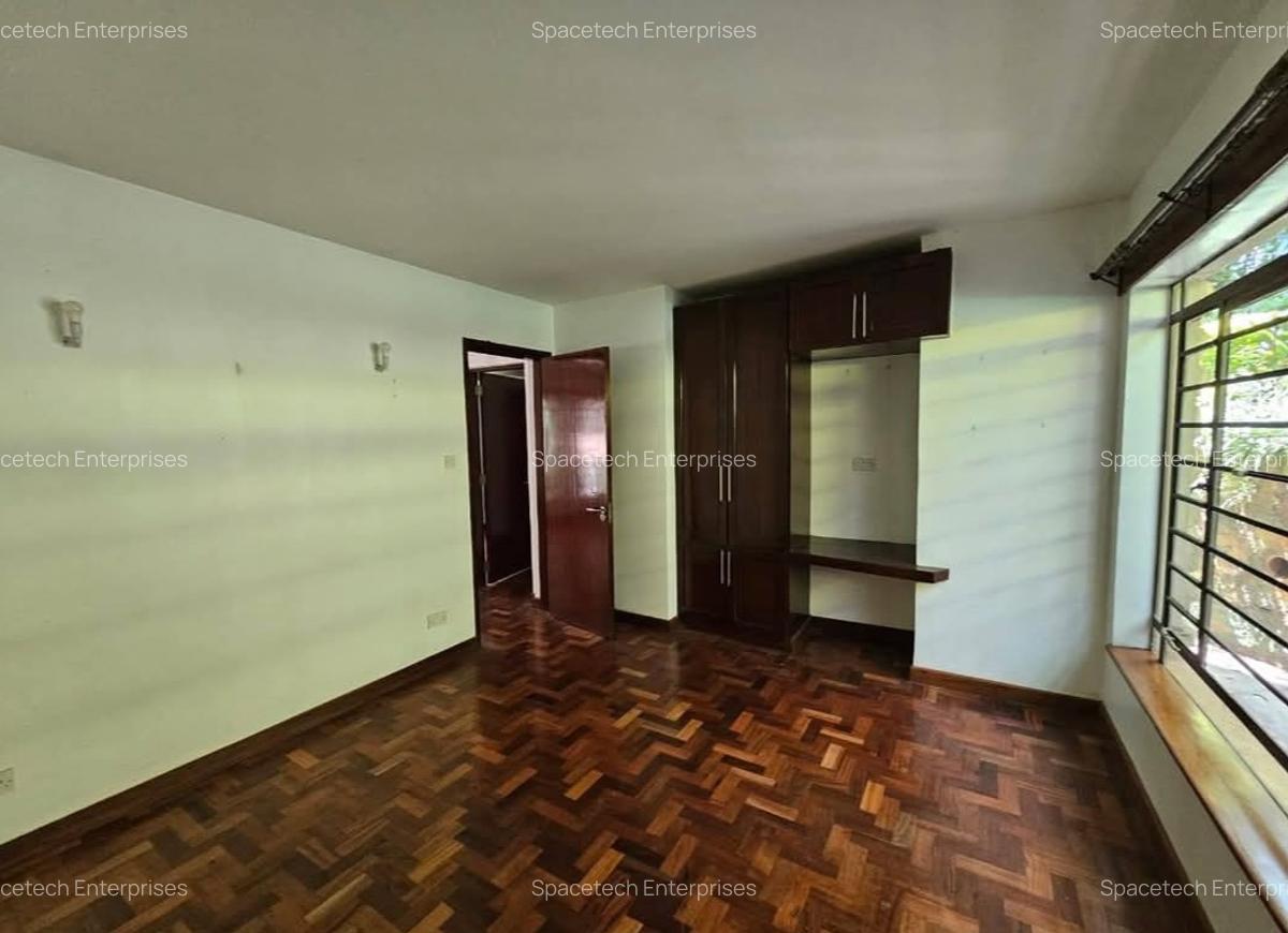 5 Bed Townhouse with En Suite in Kitisuru - 10