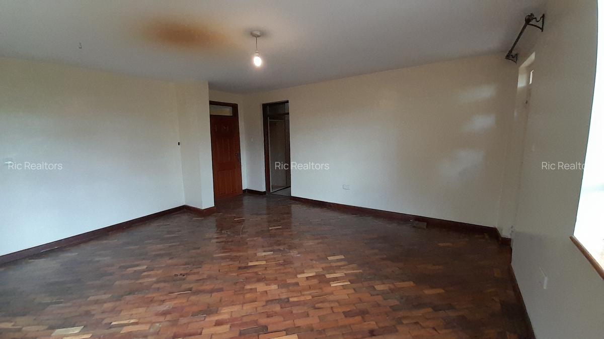 4 Bed House with En Suite at Rimpa - Road - 14