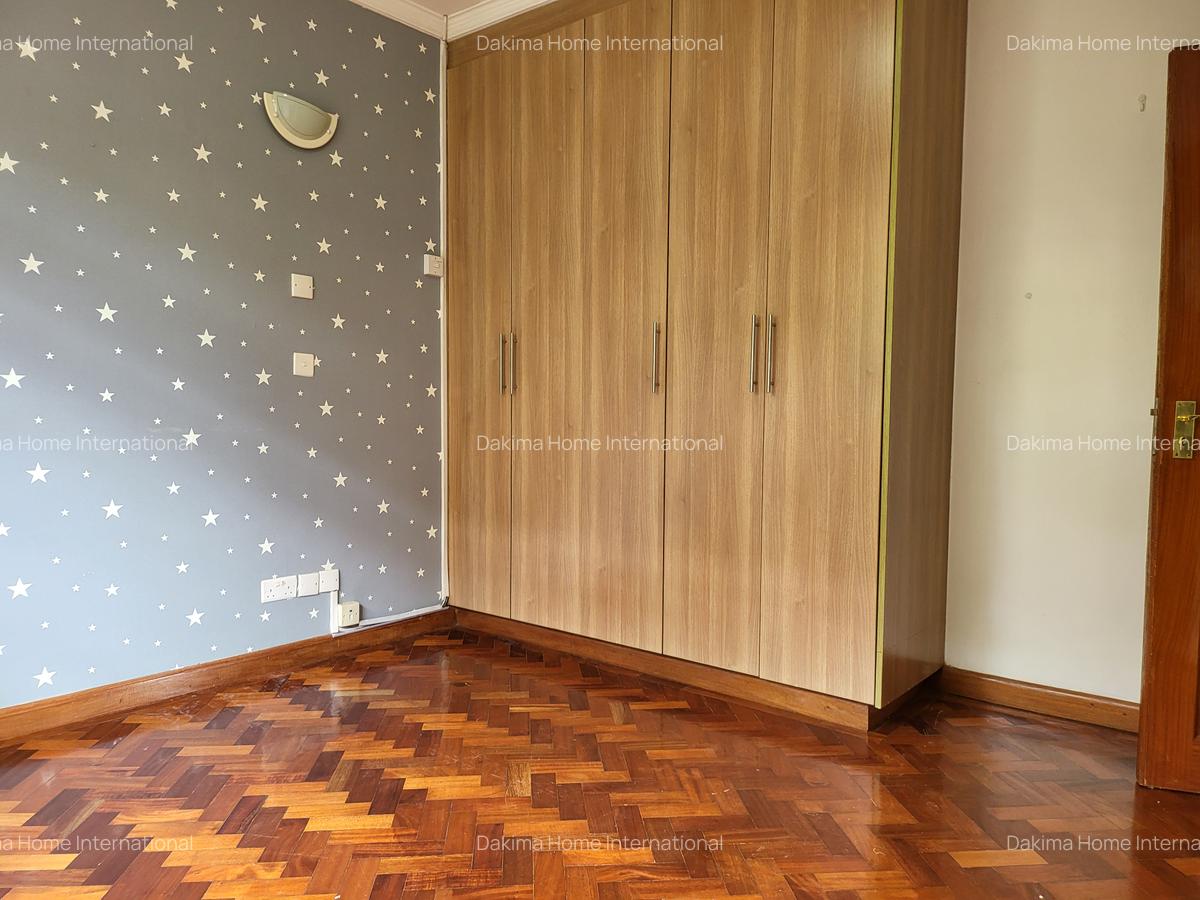 5 Bed Townhouse with En Suite at Kitisuru - 9