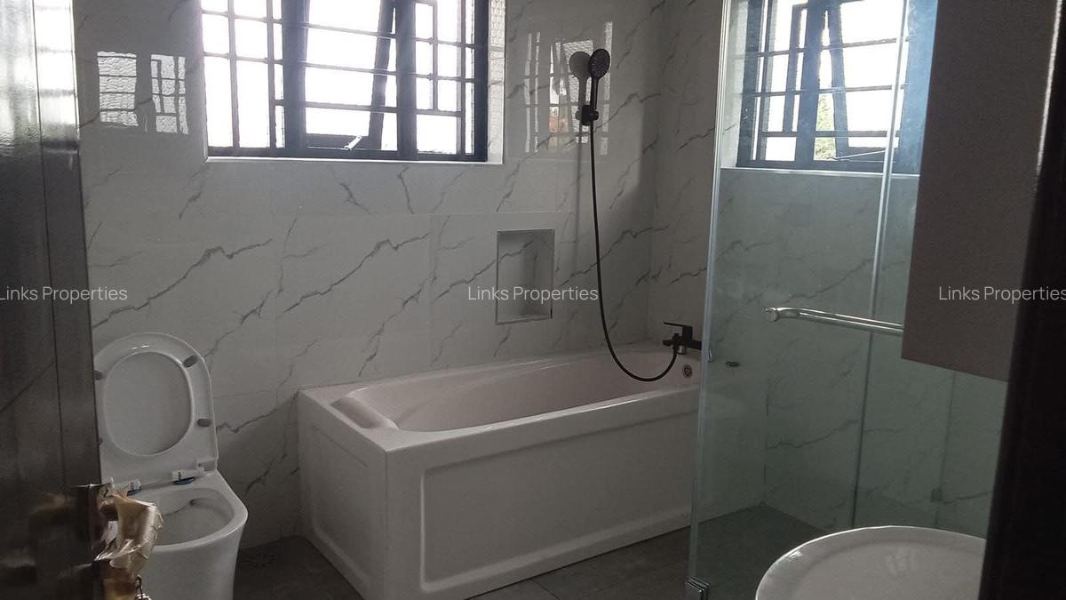 5 Bed Townhouse with En Suite at Karen - 16