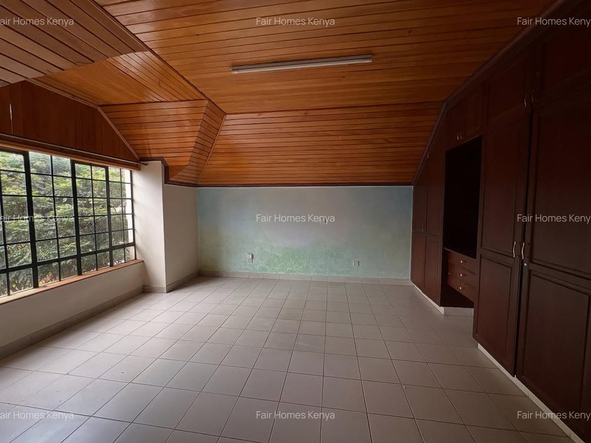 5 Bed Townhouse with En Suite at Kabasiran Avenue - 6