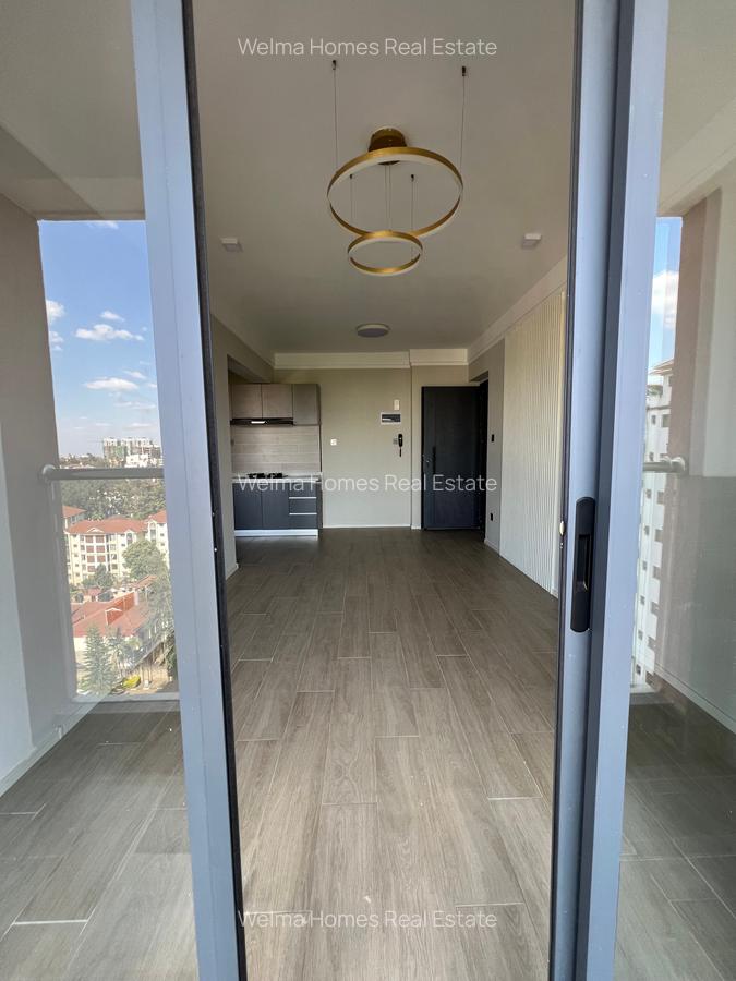 1 Bed Apartment with En Suite in Lavington - 7