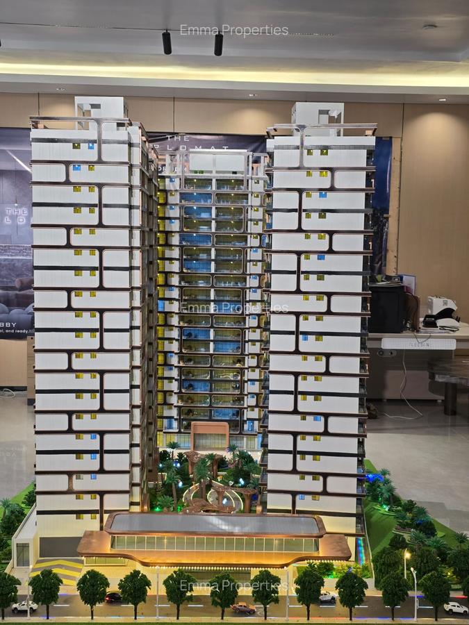 Serviced 3 Bed Apartment with En Suite at Brookside - 6