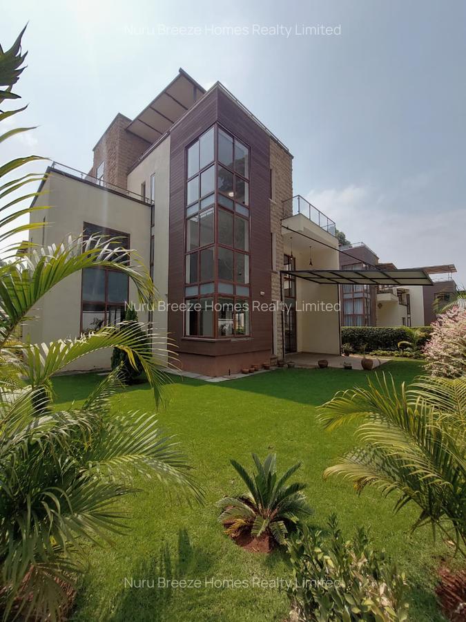 6 Bed Townhouse with En Suite in Lavington - 1