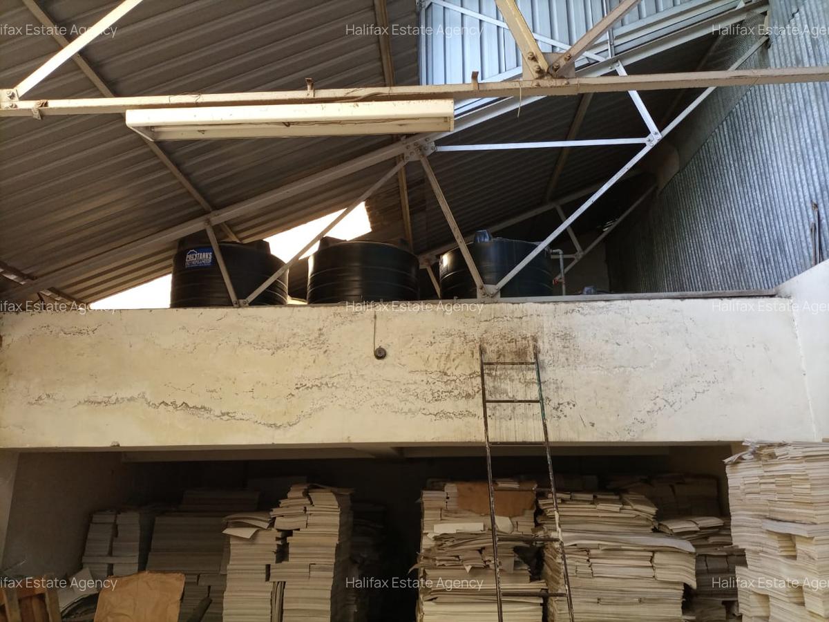 Commercial Property with Fibre Internet in Industrial Area - 11