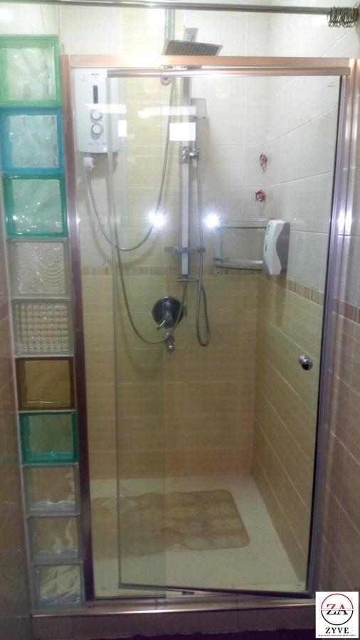 Serviced 2 Bed Apartment with En Suite at Mimosa - 5