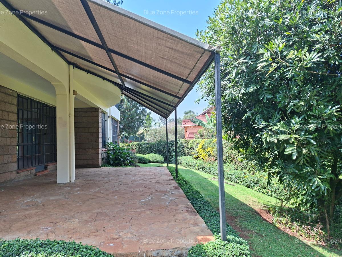 4 Bed Townhouse with En Suite at Off Glory Rd - 3