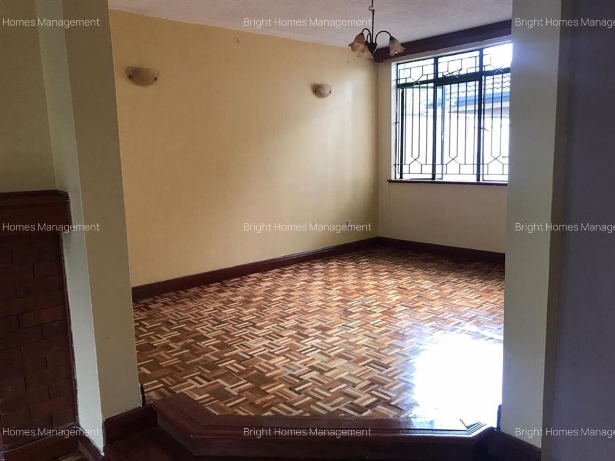 4 Bed Townhouse with En Suite in Lavington - 11