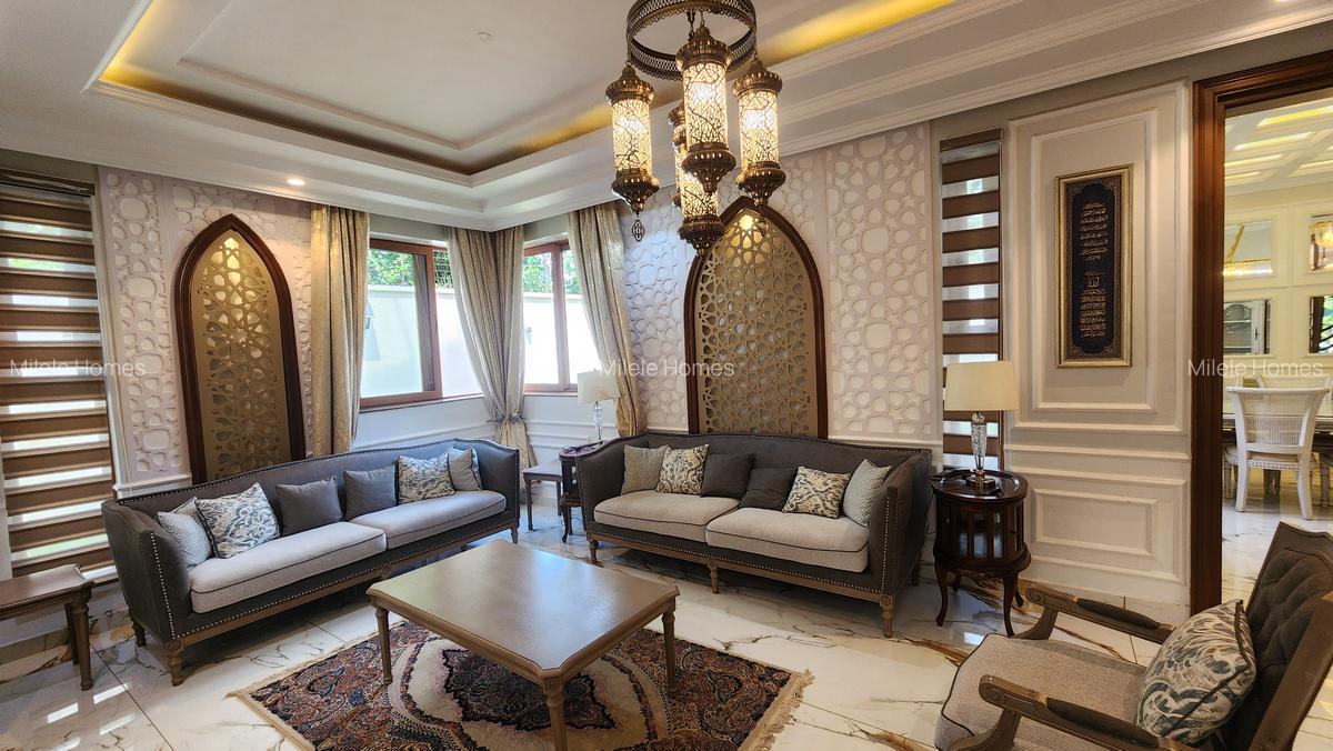 5 Bed Villa with En Suite in Lavington - 3
