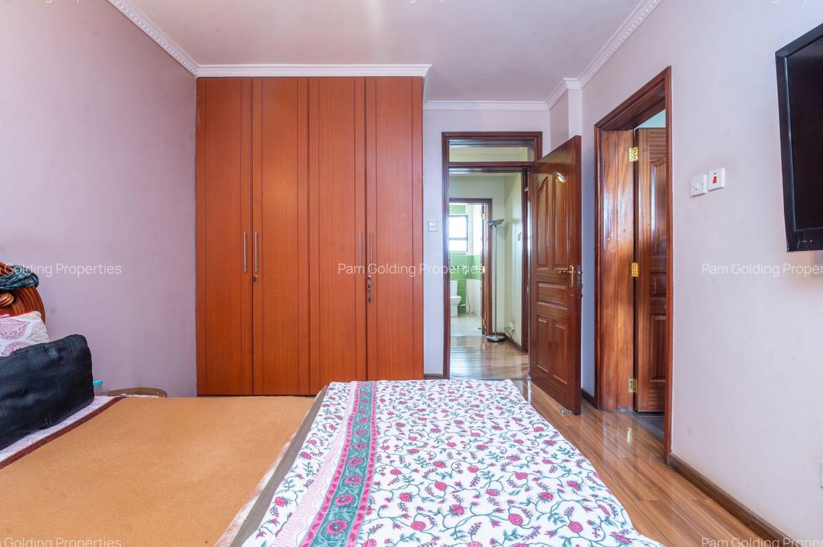 3 Bed Apartment with En Suite at Batu Batu Road - 17