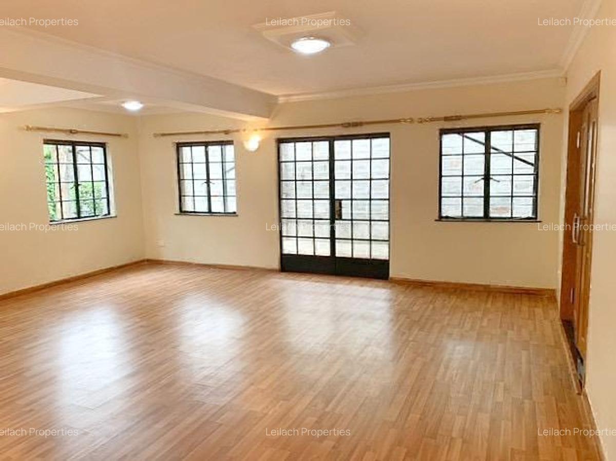 5 Bed Townhouse with En Suite in Kileleshwa - 15