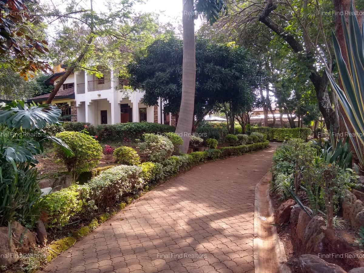 5 Bed House with Staff Quarters in Runda - 3