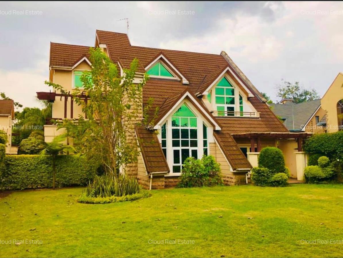 5 Bed Villa with En Suite in Lavington - 1