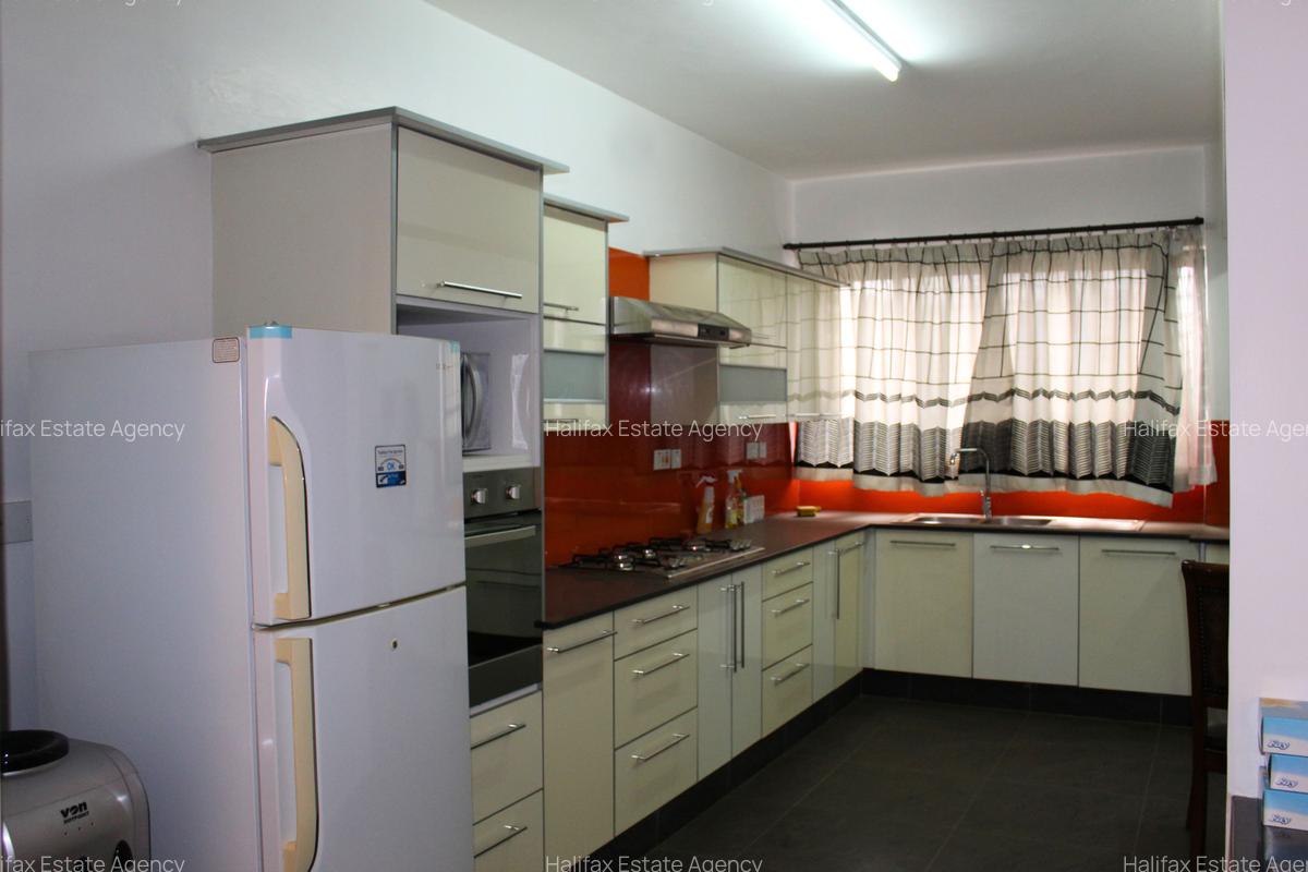 3 Bed Apartment with Gym in Westlands Area - 5