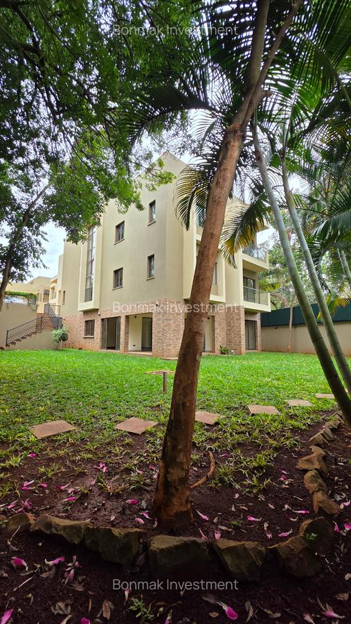 5 Bed Townhouse with En Suite at Convent Drive - 4