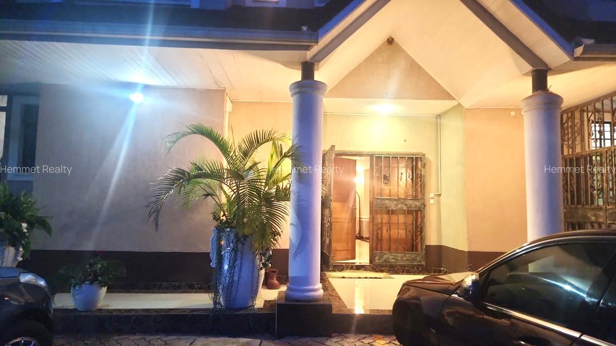 4 Bed Townhouse with En Suite in Kitisuru - 1